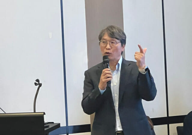 “사람 곁에 선 로봇, 표준도 바뀐다”