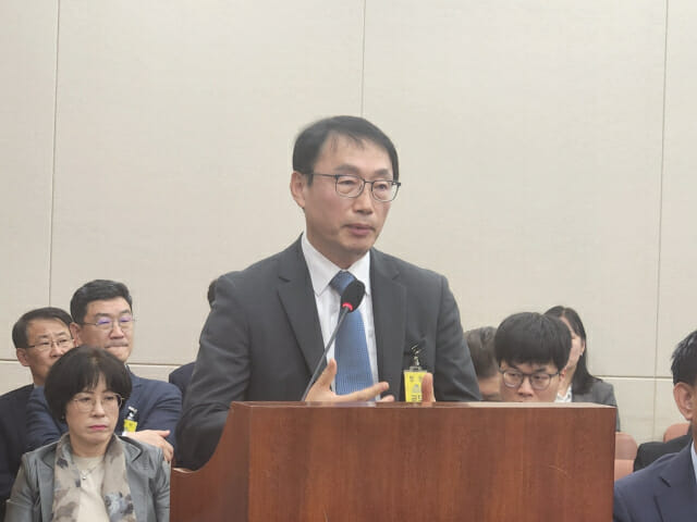 구현모 전 KT 대표 “펨토셀 취약점, 죄송하게 생각”