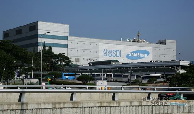 올해 적자만 1조 삼성SDI, 美 ESS·LFP로 돌파구 모색