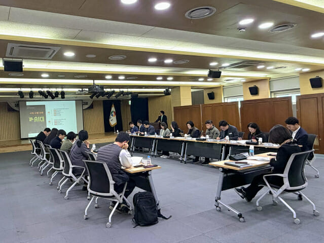 솔트룩스, 경남 ‘AI 기반 통합 복지플랫폼’ 구축 사업 수주…공공 시장 본격 공략