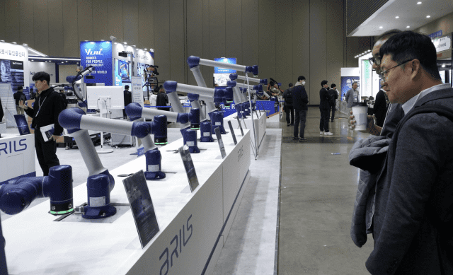 브릴스, 로보월드서 차세대 로봇 비전 제시