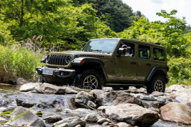 지프, 연말 최대 혜택 쏜다…랭글러 최대 1천만원 할인