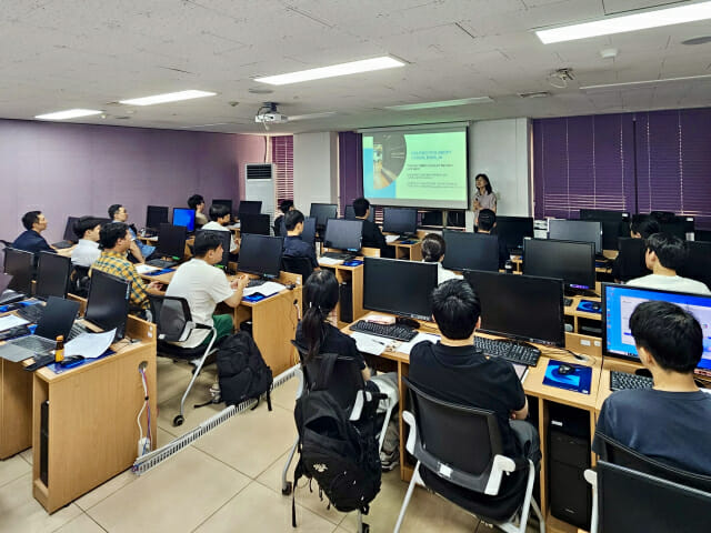 [ZD SW 투데이] 코난테크놀로지, STT 엔진 GS인증 1등급 획득 外