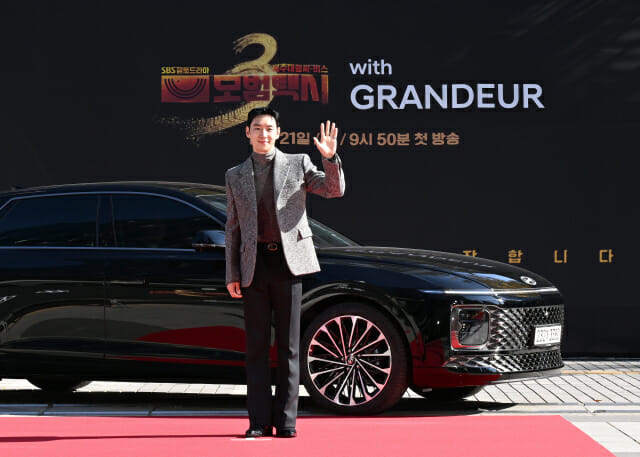 악당 참교육하는 ‘모범택시3’…현대차 그랜저 공식 선정