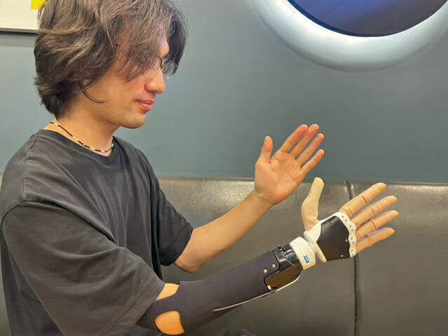 손목 움직임도 구현…만드로 ‘로봇 의수’ CES 혁신상