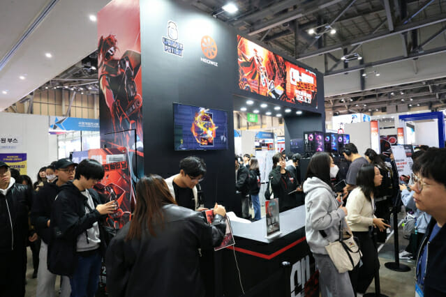 네오위즈, 지스타 2025서 소규모 부스 열고 ‘산나비’ 무료 DLC 시연 선보여