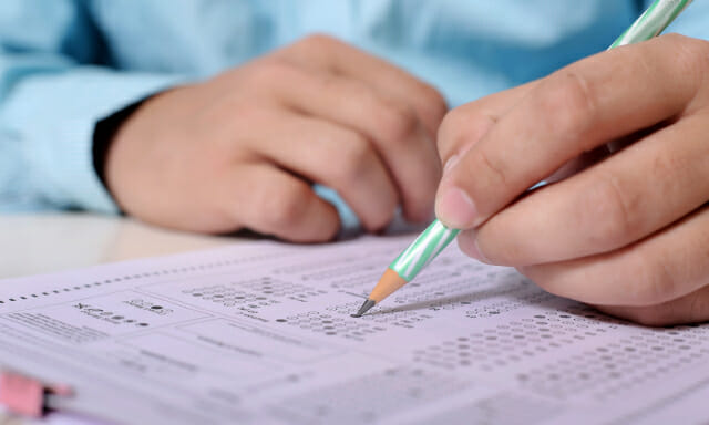 “수능 끝, 놀자!”…유통가 ‘수험생 모시기’ 스타트