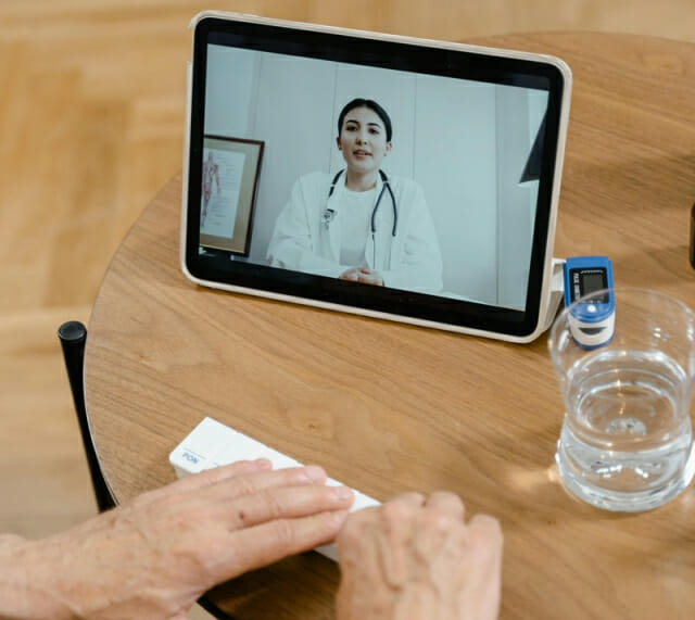 당정, 비대면진료 ‘공공’ 플랫폼 구축 논의에 시민단체 “사후약방문”