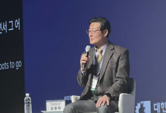 “AI·로봇 잘 쓰려면 연구·산업·정책 역할 정비해야”