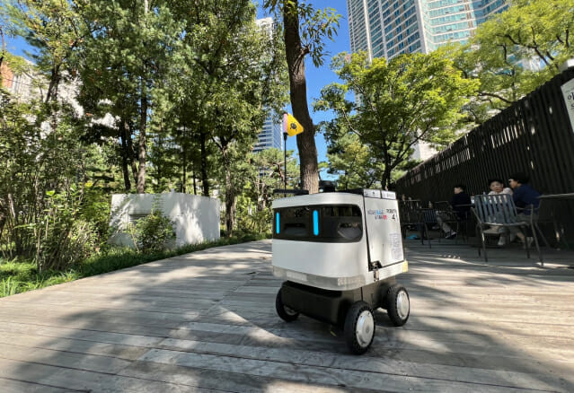 로보티즈, 자율주행 배송 로봇 ‘개미’ 200대 돌파