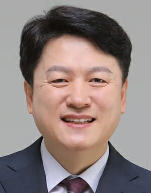 윤성찬 한의협회장 “새해 일차의료에서 한의약 역할 커질 것”