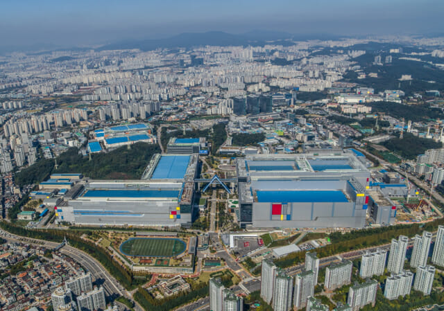 “2028년까지 메모리 공급난”…증권가, 삼성전자 ‘주가 재평가’ 전망